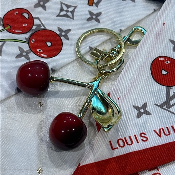 🍒BAG CHARM🍒 - Picture 4 of 5